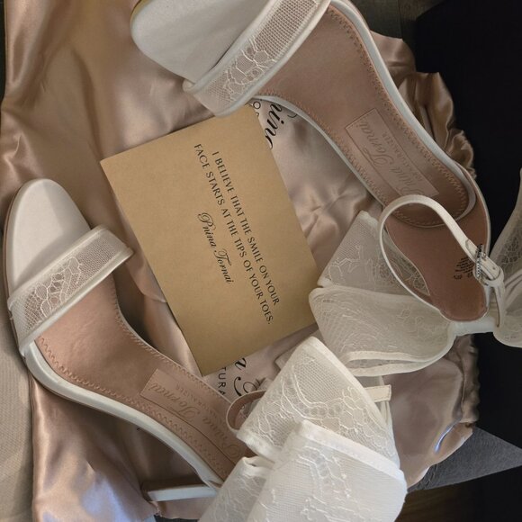 Pnina Tornai Naturalizer Lace Heels Shoes - Picture 4 of 9